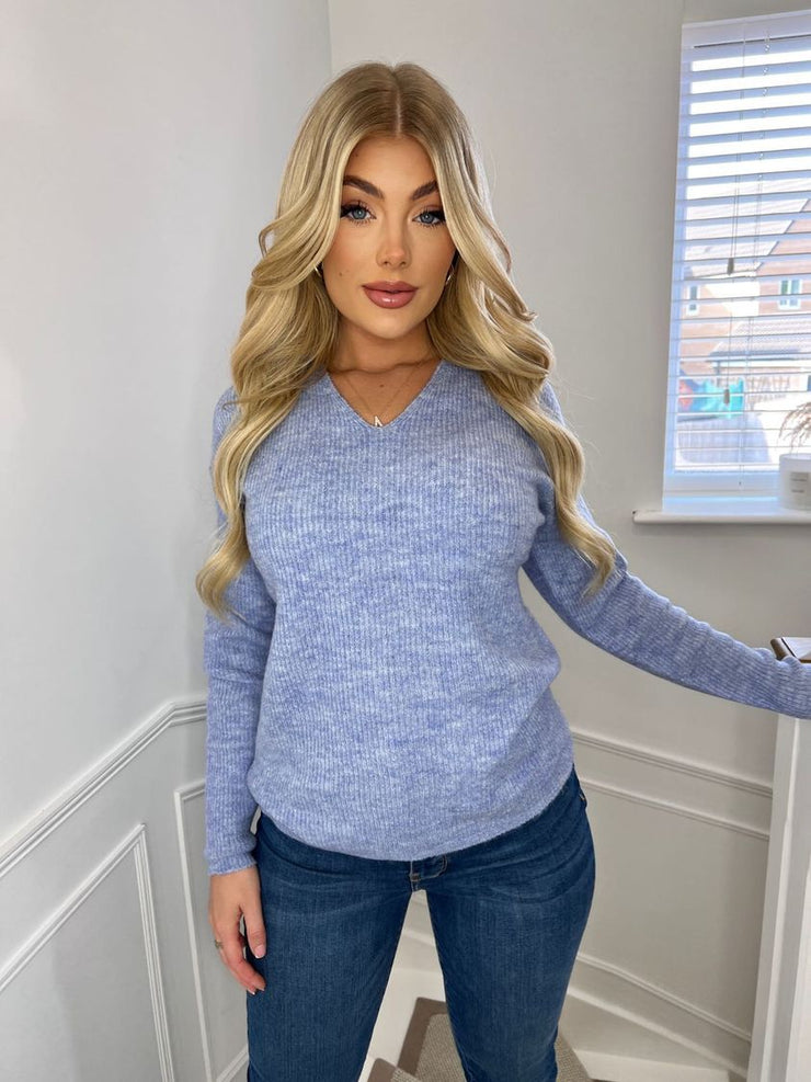 ONLY V-Neck Pullover in Skyway Blue