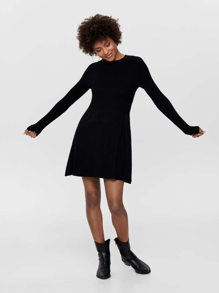 ONLY LONG SLEEVE O-NECK DRESS IN BLACK
