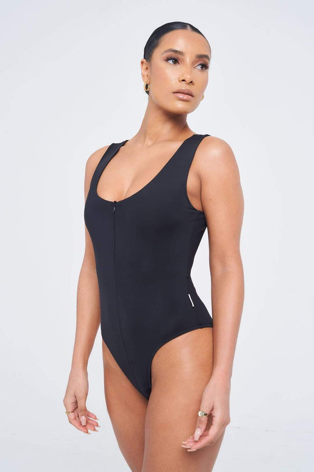 Premium ladies bodysuits bale from Uk🇬🇧 with over 300 pcs at only 32